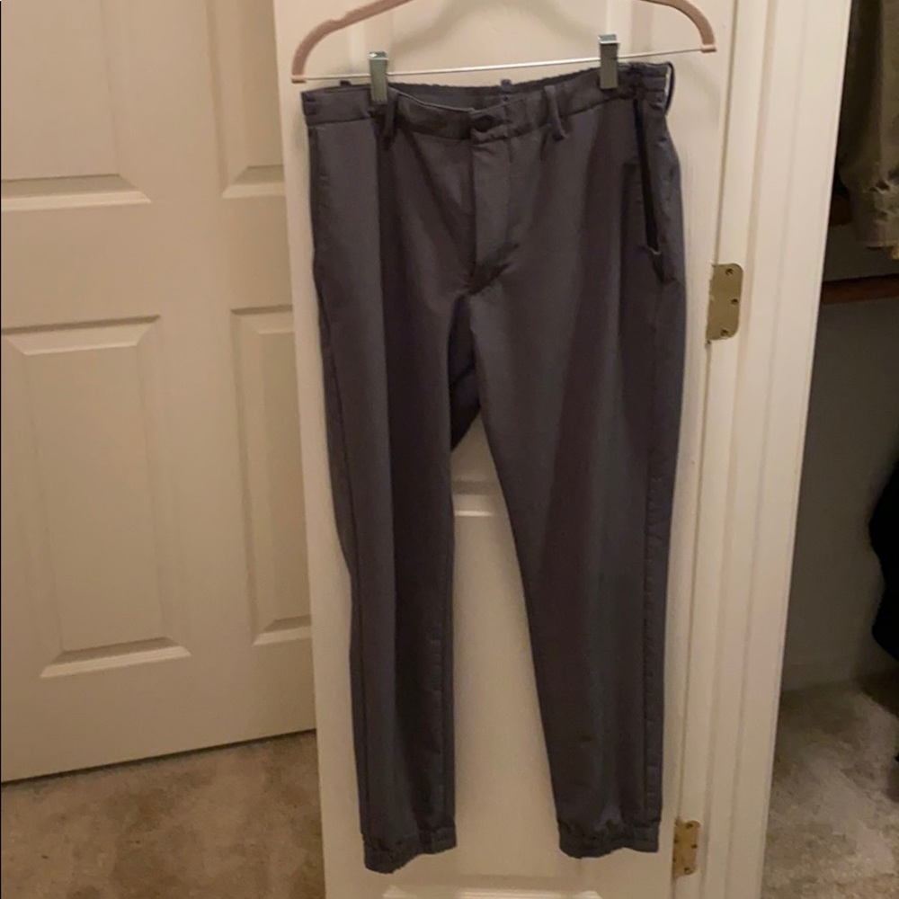 Men’s joggers